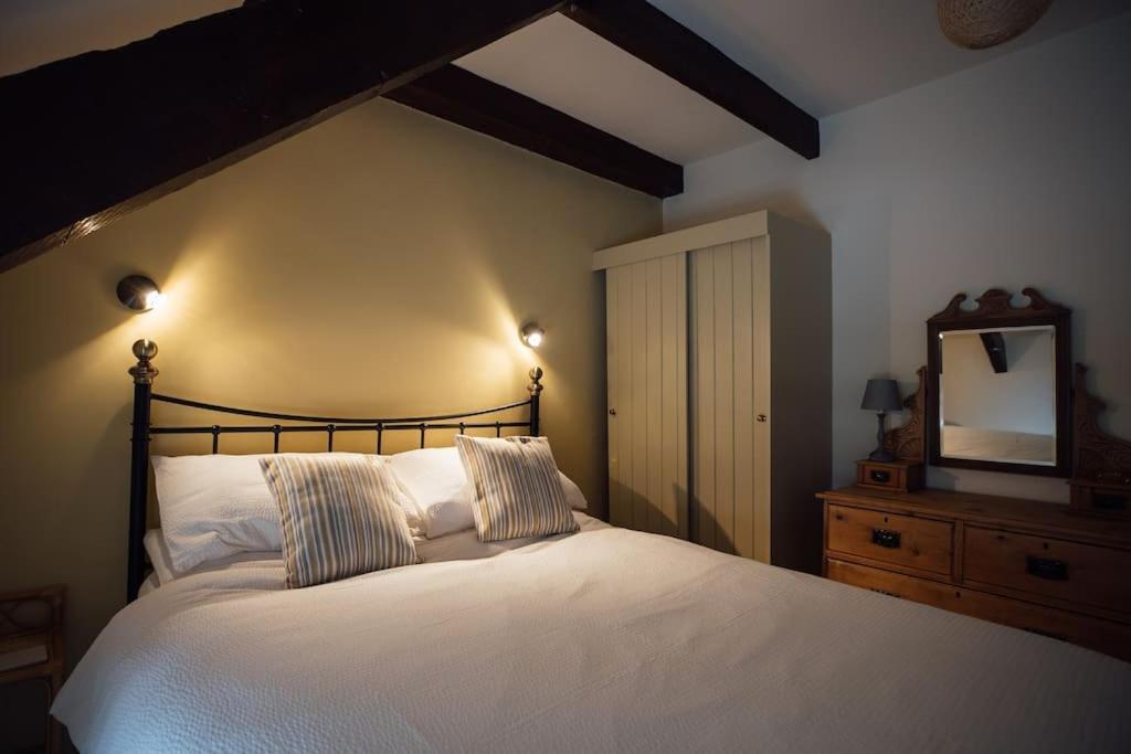 Barn Cottage - Family-Friendly Cottage With Heated Indoor Pool Haverfordwest Kültér fotó